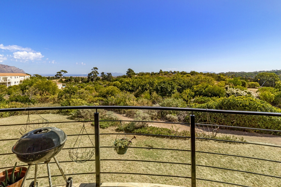 2 Bedroom Property for Sale in Somerset Forest Western Cape